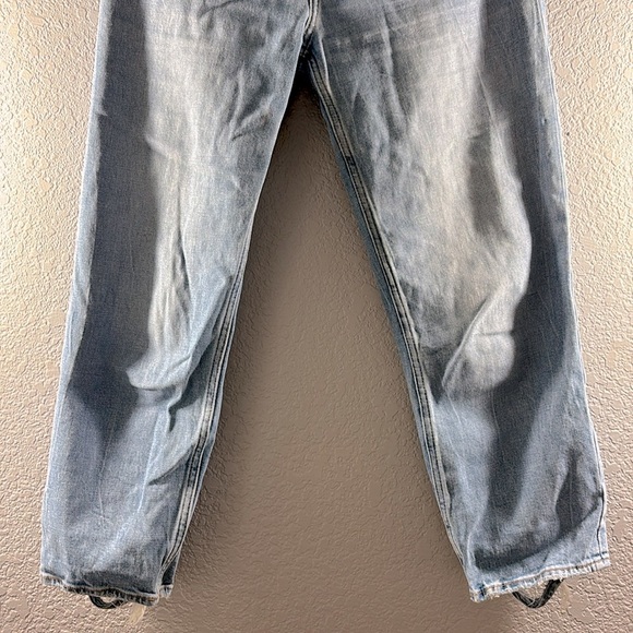 Abercrombie & Fitch The Ankle Straight Ultra High
Rise Jeans - Picture 5 of 10